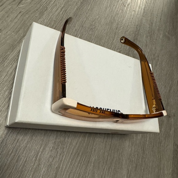 Jacquemus Les Lunettes 97 Sunglasses - Picture 10 of 10
